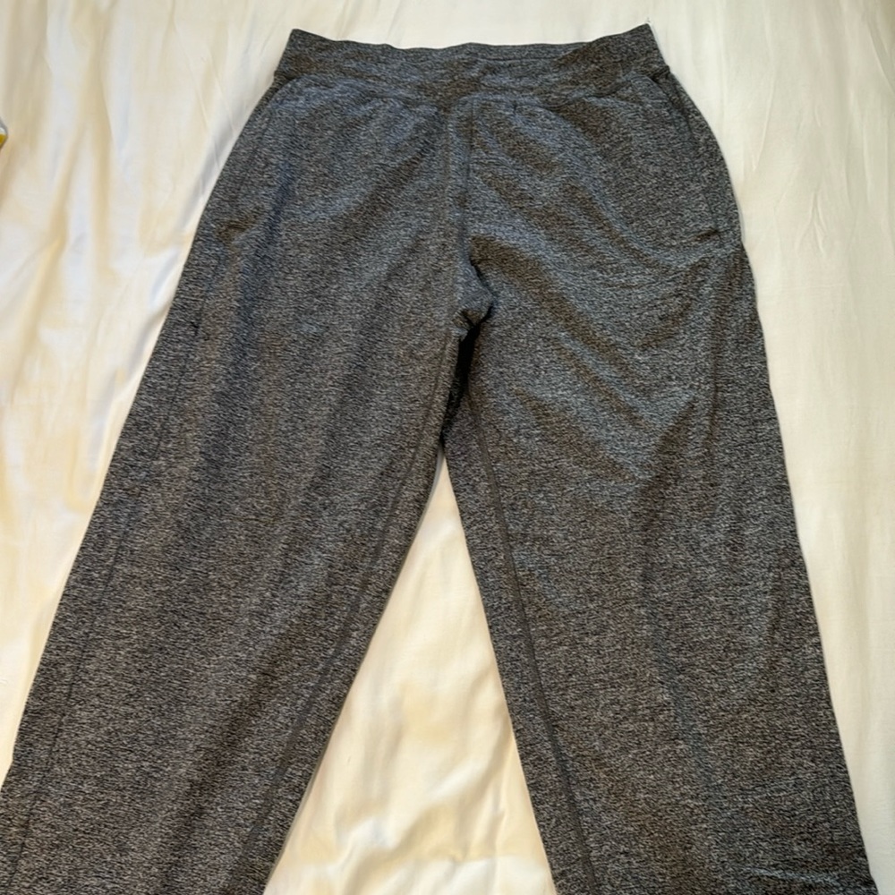 Lululemon Men’s Marbled Sweatpants